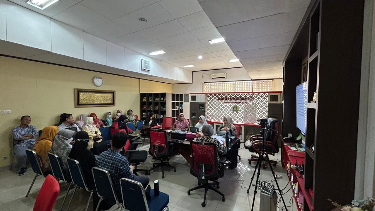 Rapat Sosialisasi Kurikulum Prodi Pendidikan dan Profesi Dokter Gigi FKG USU: Kolaborasi Antar Pihak dalam Format Hybrid
